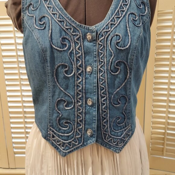 Western Style Long Dress with Blue Denim Vest & White  Skirt by  d. Frank Size 6 - Picture 4 of 6